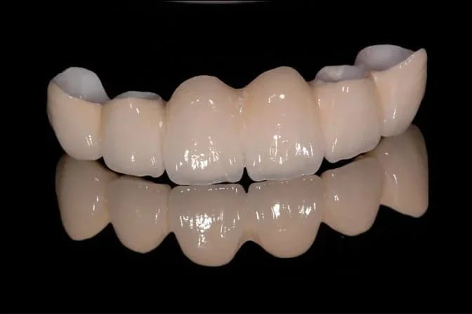 Super translucent Zicronia